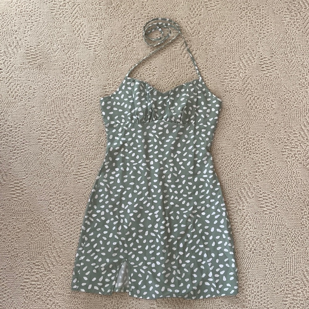 Pretty spaghetti strap summer dress